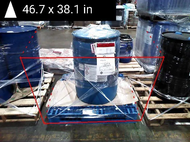 Pallets app output: a drum on a plastic pallet outlined in red, 46.7 by 38.1 in